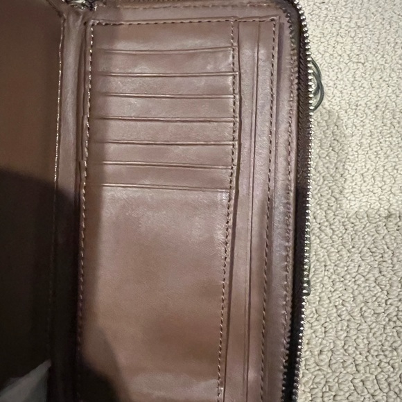 NEW Judith Ripka Stingray Wallet. New with Cards and Dustbag - Picture 8 of 12